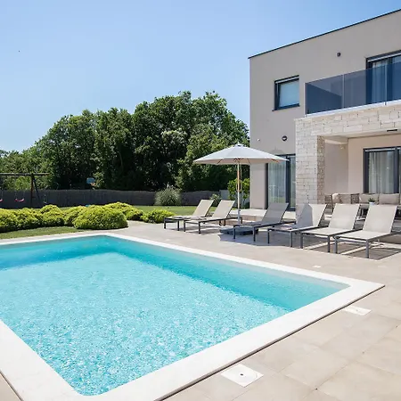 Villa Omnia